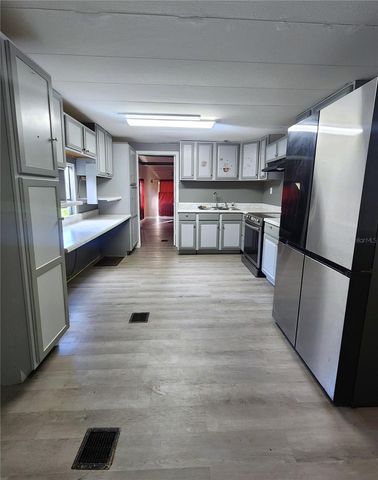 900 NW 42ND PLACE, Ocala, FL 34475
