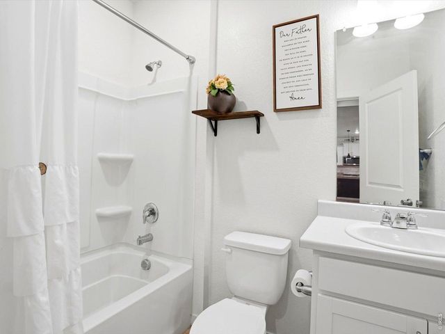 876 King St, Brighton, CO 80603