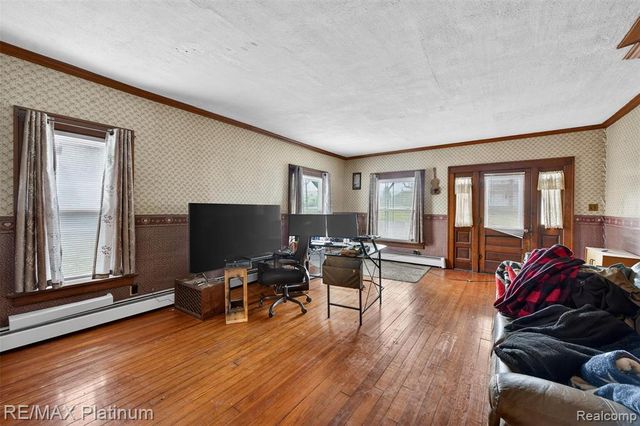 215 Washington Street, Byron, MI 48418