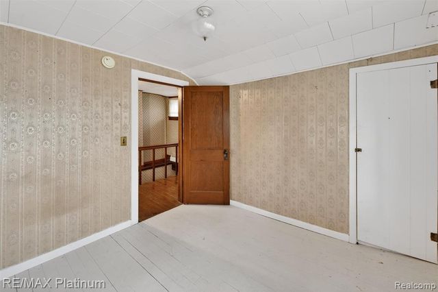 215 Washington Street, Byron, MI 48418