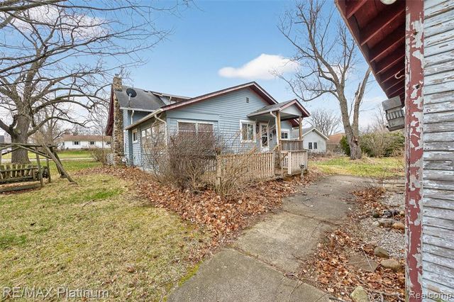 215 Washington Street, Byron, MI 48418