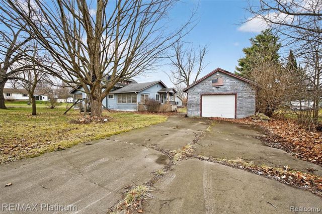 215 Washington Street, Byron, MI 48418