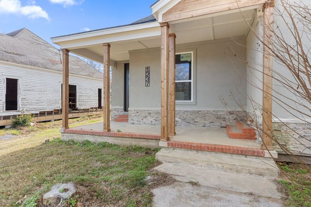 1237 Bonham Street, Paris, TX 75460