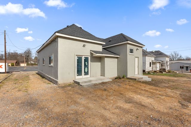 1237 Bonham Street, Paris, TX 75460