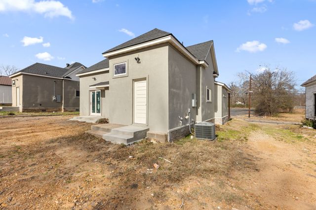 1237 Bonham Street, Paris, TX 75460
