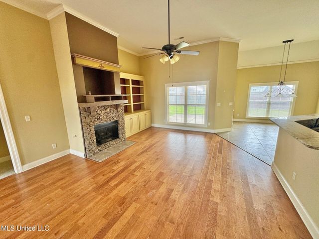 2237 Redbud Cove, Southaven, MS 38672