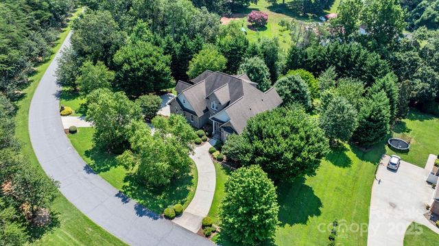 2301 Willow Creek Drive, Newton, NC 28658