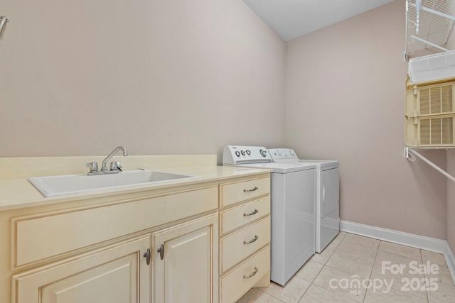 2301 Willow Creek Drive, Newton, NC 28658