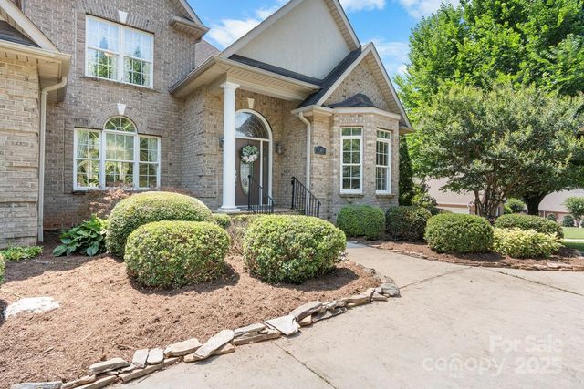 2301 Willow Creek Drive, Newton, NC 28658