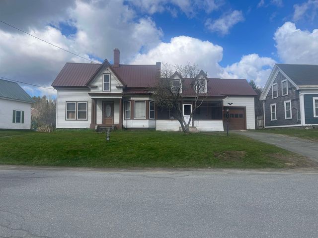 22 Church Street, Burke, VT 05871