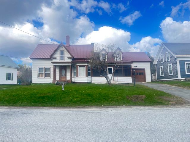 22 Church Street, Burke, VT 05871
