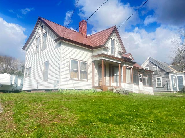 22 Church Street, Burke, VT 05871
