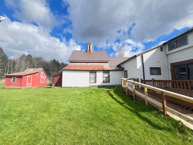 22 Church Street, Burke, VT 05871
