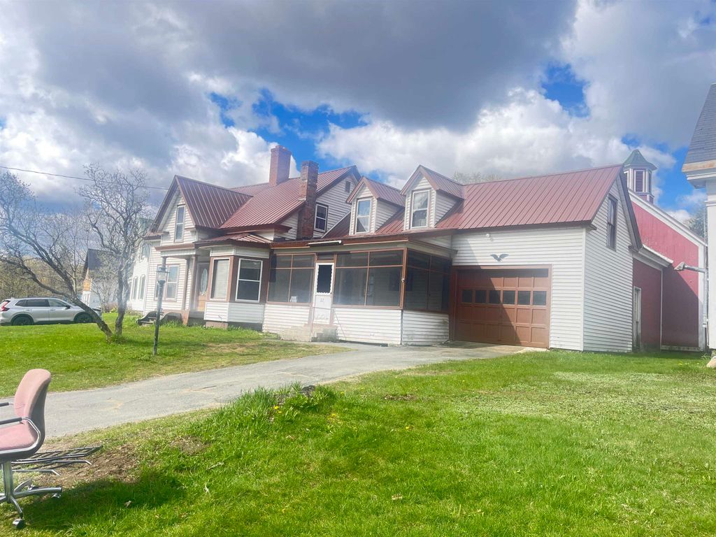 22 Church Street, Burke, VT 05871