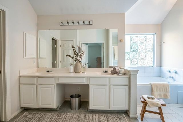 4134 Surreydon Drive, Houston, TX 77014