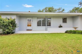 1008 W Avenue D, Belton, TX 76513