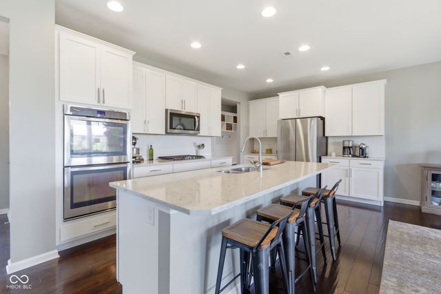 15614 Whelchel Drive, Fishers, IN 46037
