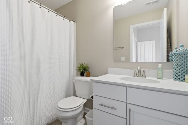 15614 Whelchel Drive, Fishers, IN 46037