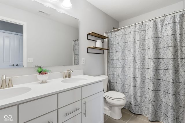 15614 Whelchel Drive, Fishers, IN 46037