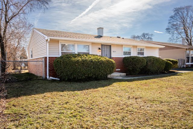16551 Plymouth Drive, Markham, IL 60428