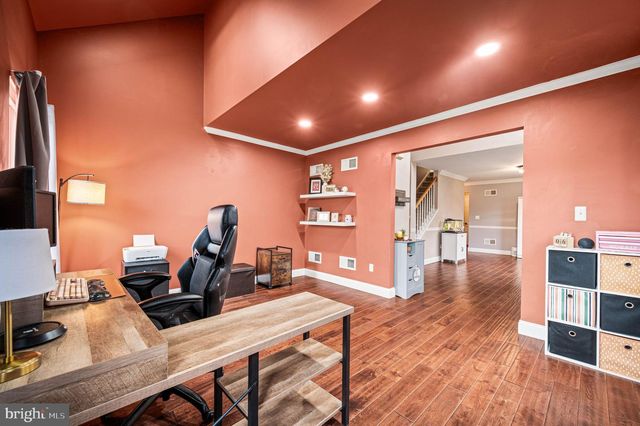 2066 ROLLING MEADOW DR, Macungie, PA 18062