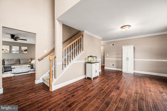 2066 ROLLING MEADOW DR, Macungie, PA 18062