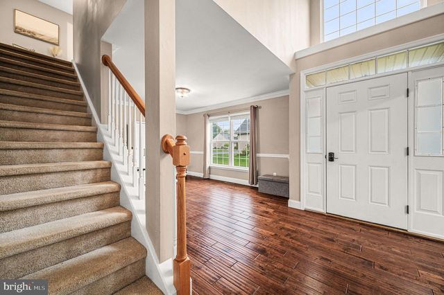 2066 ROLLING MEADOW DR, Macungie, PA 18062