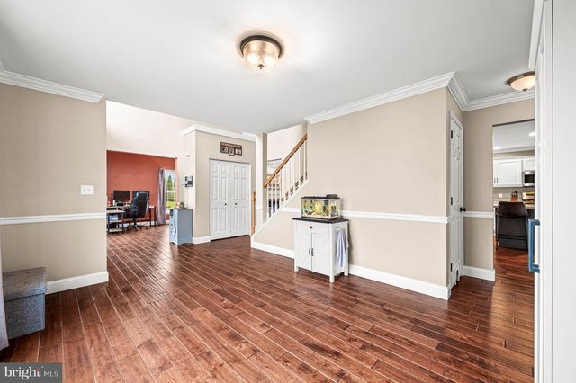 2066 ROLLING MEADOW DR, Macungie, PA 18062