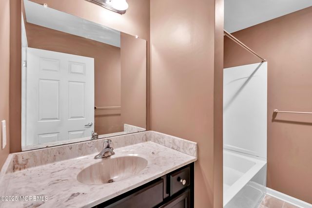 17 Rockingham Way, Manchester, NJ 08759