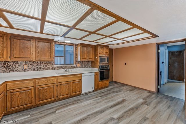 844 Morning Sun Court, Las Vegas, NV 89110