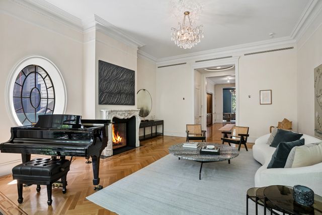 111 E 81ST Street, New York City, NY 10028