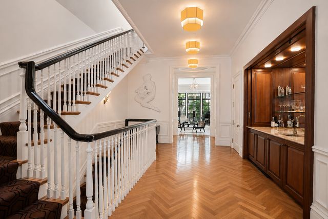 111 E 81ST Street, New York City, NY 10028