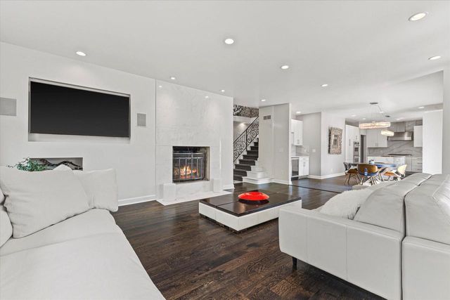 2751 W Deer Creek COURT, River Hills, WI 53217