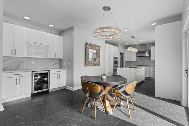 2751 W Deer Creek COURT, River Hills, WI 53217