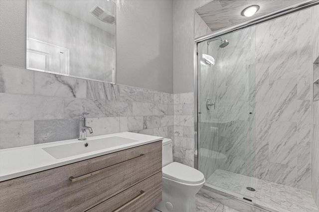 2751 W Deer Creek COURT, River Hills, WI 53217