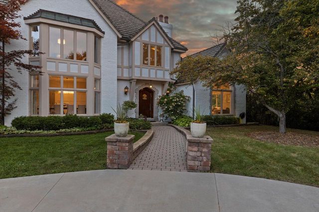 2751 W Deer Creek COURT, River Hills, WI 53217