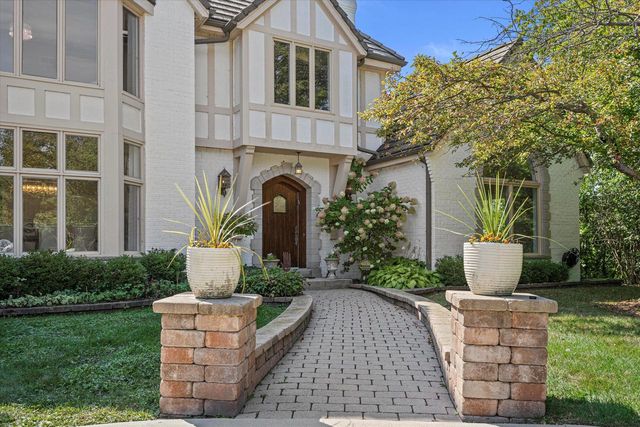 2751 W Deer Creek COURT, River Hills, WI 53217