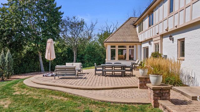 2751 W Deer Creek COURT, River Hills, WI 53217