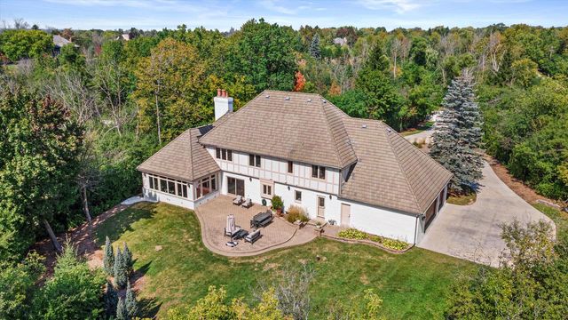 2751 W Deer Creek COURT, River Hills, WI 53217