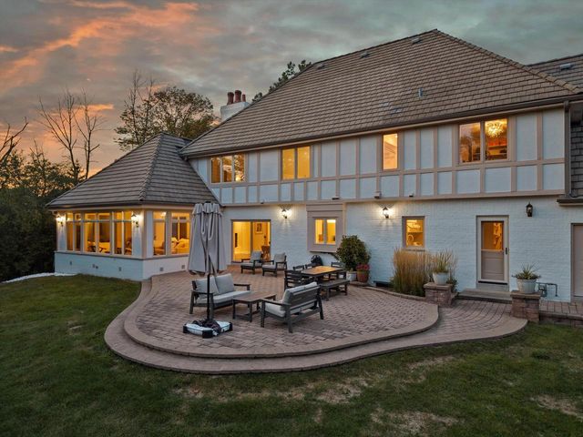 2751 W Deer Creek COURT, River Hills, WI 53217