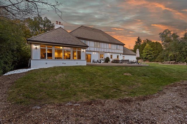 2751 W Deer Creek COURT, River Hills, WI 53217