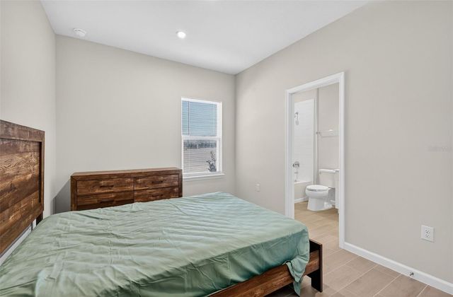 367 HAMMOCKS OAK BOULEVARD, Lady Lake, FL 32159