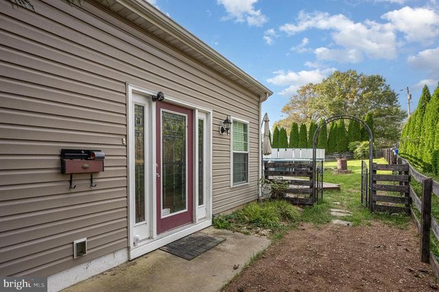 13842 PENN SHOP RD, Mount Airy, MD 21771