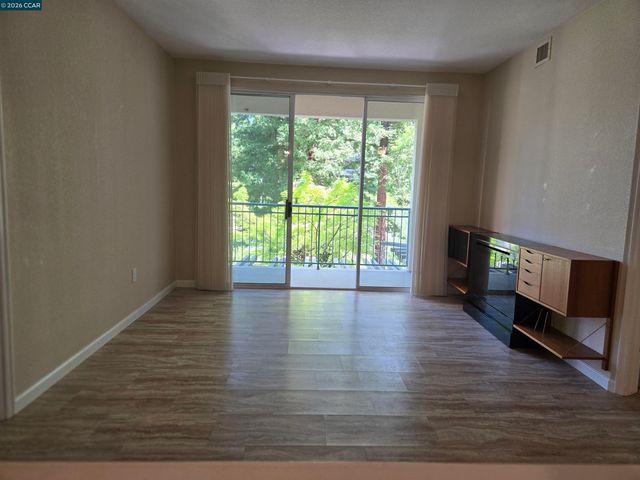 1860 Tice Creek Dr 1208, Walnut Creek, CA 94595