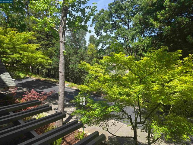 1860 Tice Creek Dr 1208, Walnut Creek, CA 94595