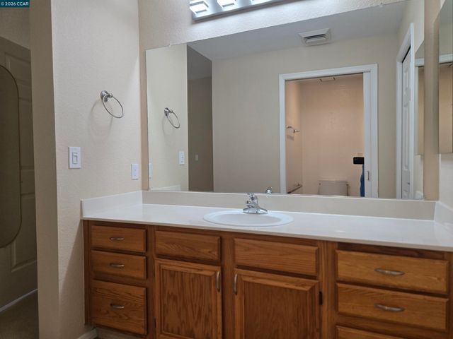 1860 Tice Creek Dr 1208, Walnut Creek, CA 94595