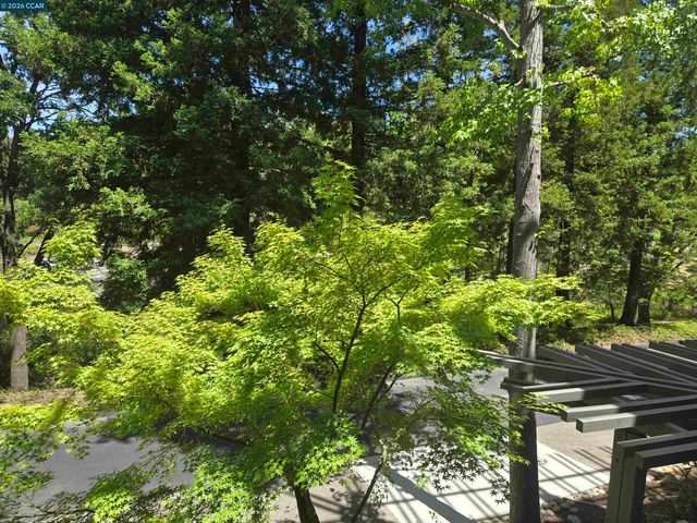 1860 Tice Creek Dr 1208, Walnut Creek, CA 94595