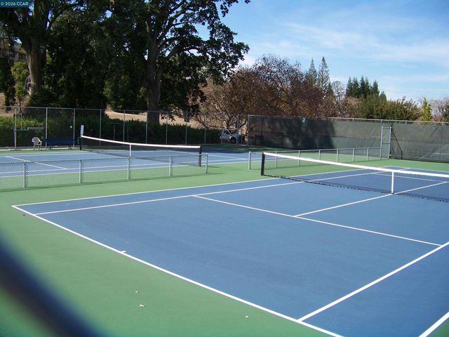 1860 Tice Creek Dr 1208, Walnut Creek, CA 94595