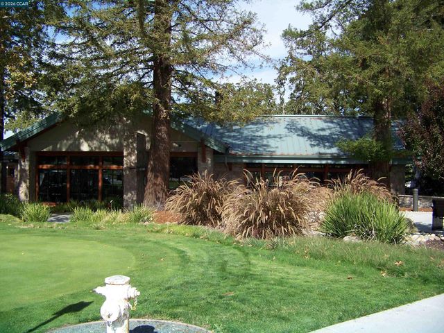 1860 Tice Creek Dr 1208, Walnut Creek, CA 94595