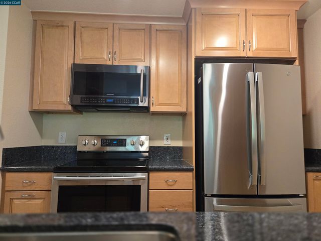 1860 Tice Creek Dr 1208, Walnut Creek, CA 94595